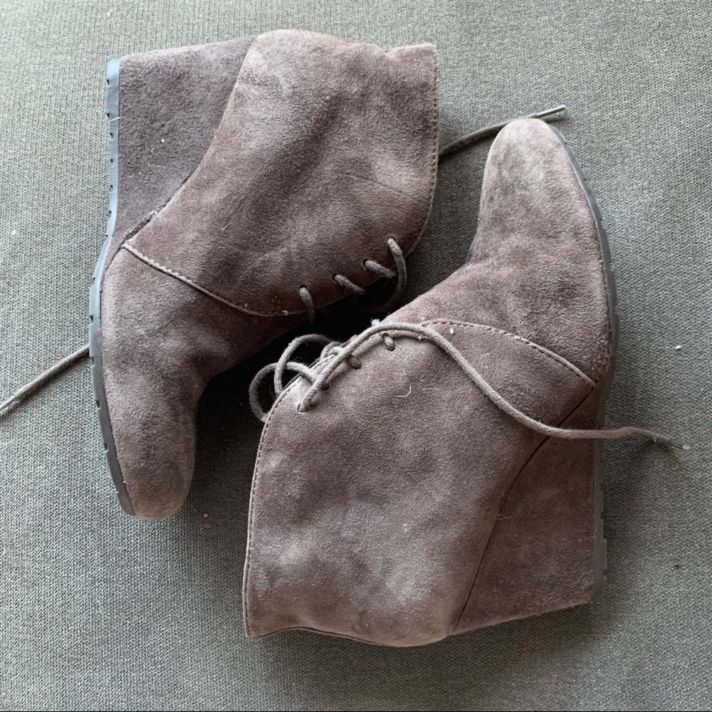 Clark’s brown suede lace up wedge booties